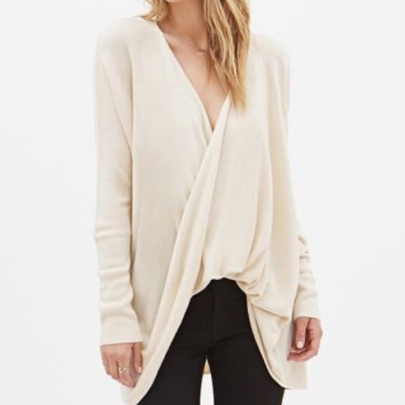 Forever 21 Sweaters - Off white knit top